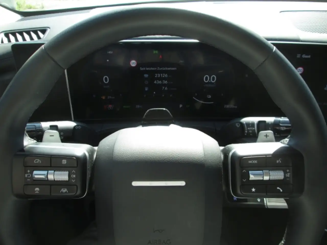 Hyundai SANTA FE PHEV 7-Sitzer 1.6 T-GDI (253 PS) 6-AT 4WD Signatur — معرض صور السيارة 15
