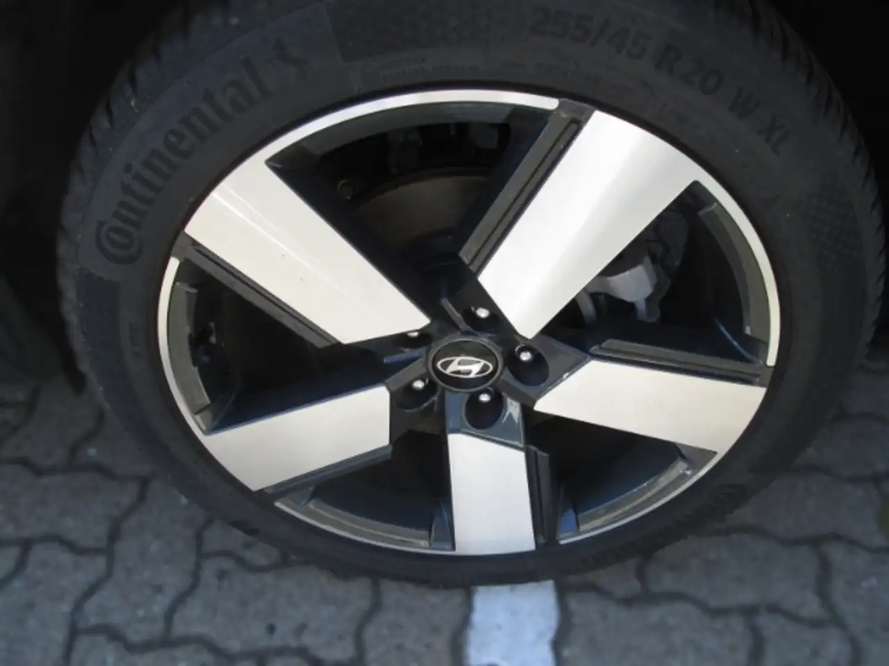 Hyundai SANTA FE PHEV 7-Sitzer 1.6 T-GDI (253 PS) 6-AT 4WD Signatur — معرض صور السيارة 7