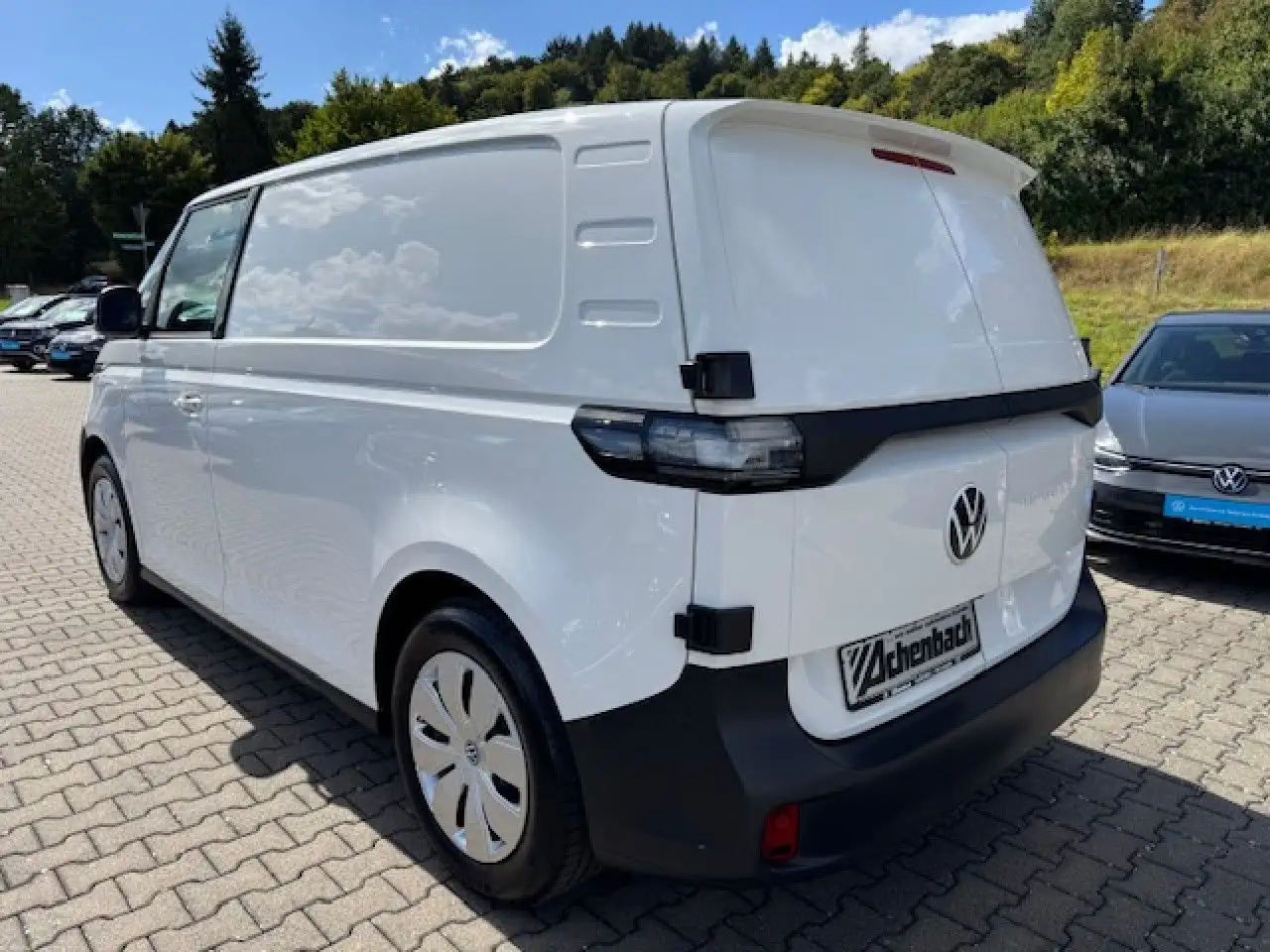Volkswagen ID. Buzz Cargo 150 kW, Kasten, Transporter, AHK, R — معرض صور السيارة 9