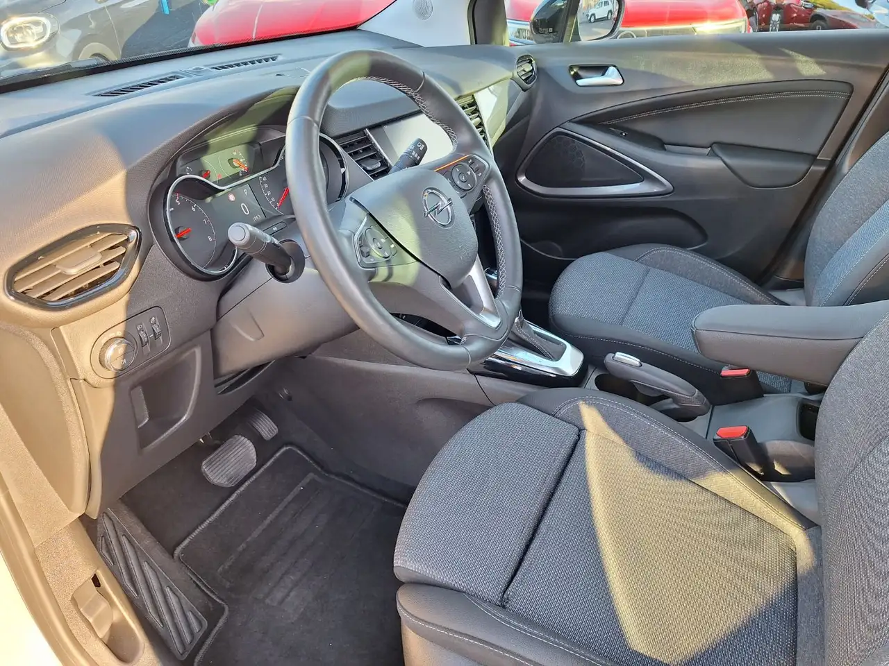Opel Crossland 1.2 Elegance Automatik! Wenig KM! — Galería del vehículo 7
