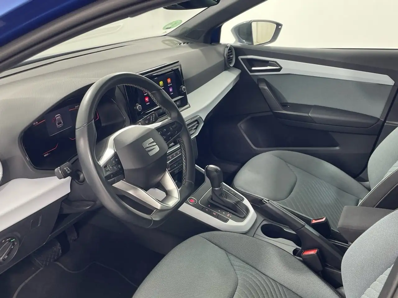 SEAT Ibiza 1.0 TSI S&S Special Edition DSG 115 — معرض صور السيارة 16