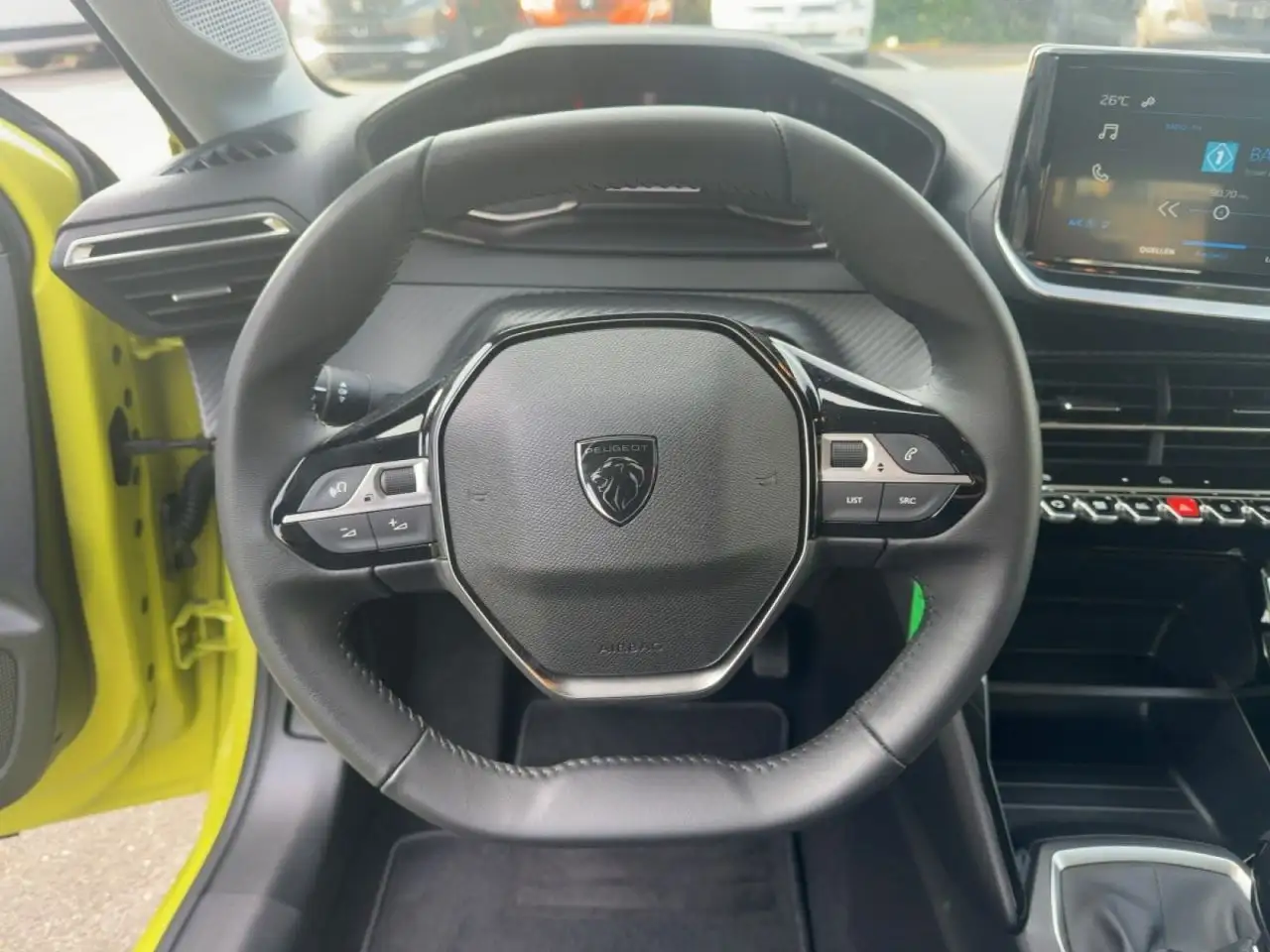 Peugeot 208 Active PureTech 75 — معرض صور السيارة 12