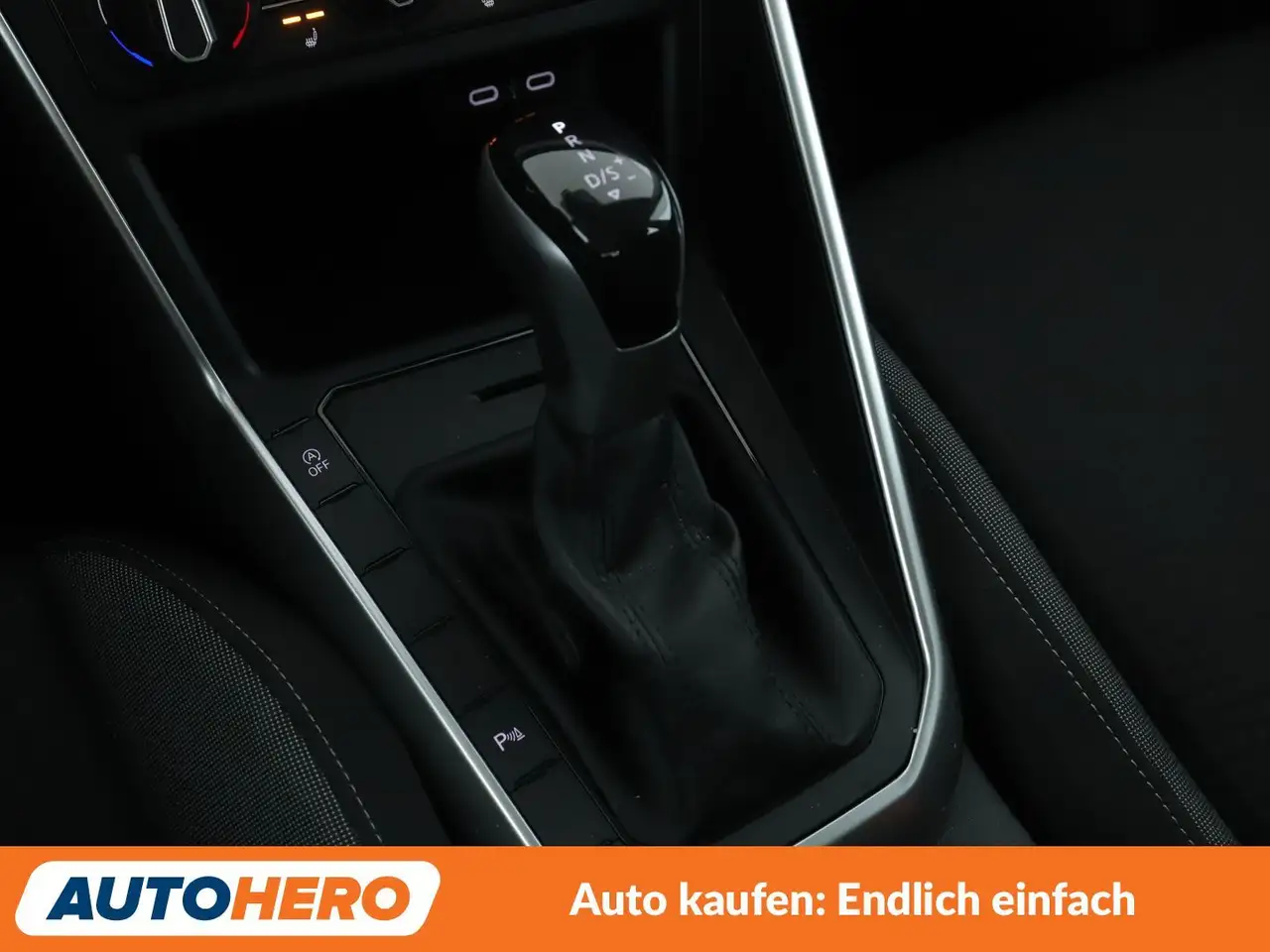 Volkswagen Taigo 1.5 TSI ACT Life*LED*CAM*PDC* — Galería del vehículo 25