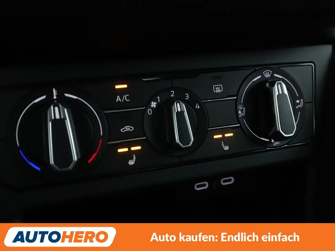 Volkswagen Taigo 1.5 TSI ACT Life*LED*CAM*PDC* — Galería del vehículo 24