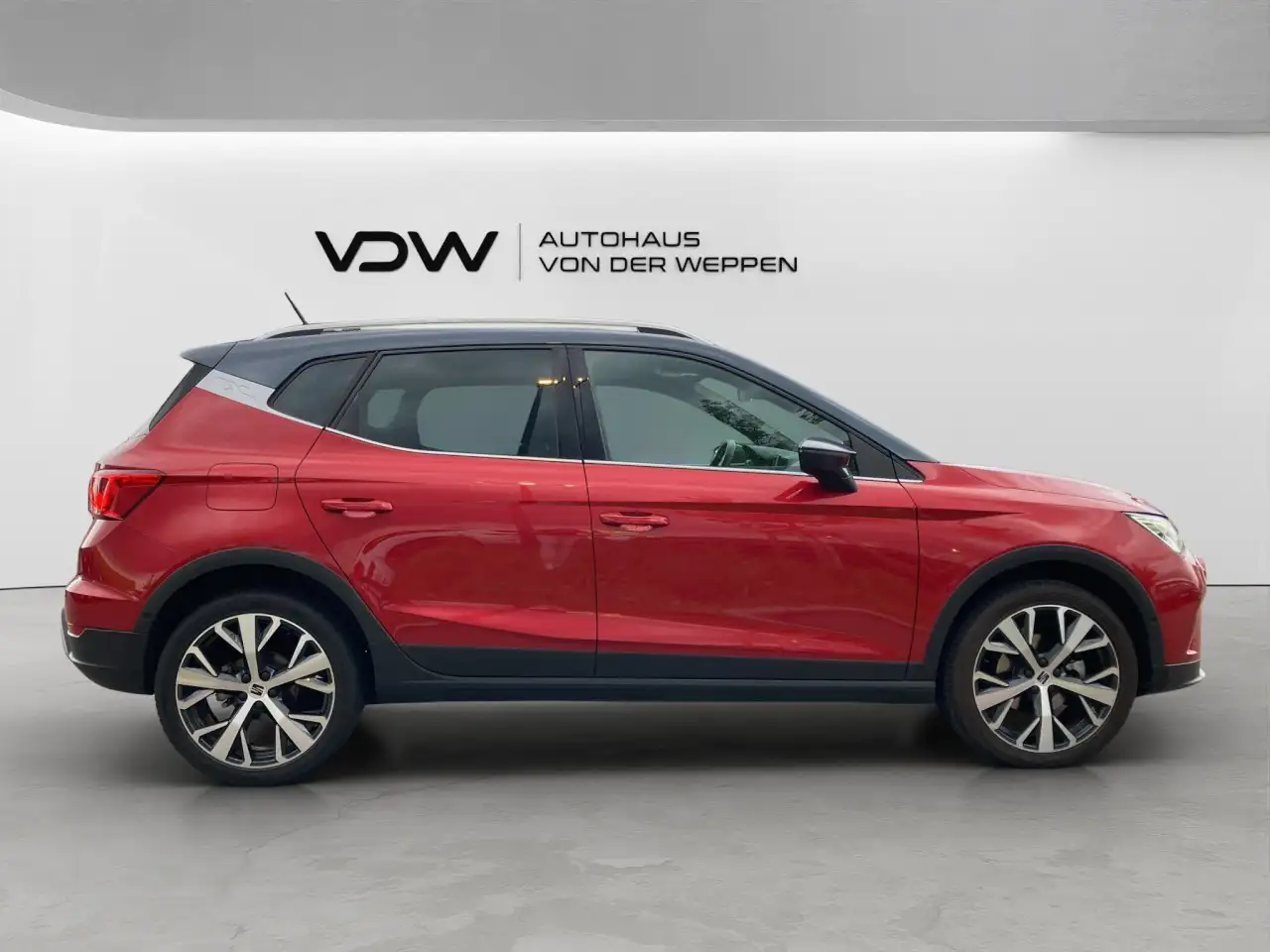 SEAT Arona Xperience TSI Navi ACC Kamera FahrAsXL SHZ — معرض صور السيارة 11