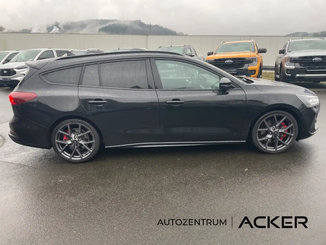Ford Focus ST X Turnier 2.3 AT. Pano/aAHK/ACC -36%* — Galerie du véhicule 3