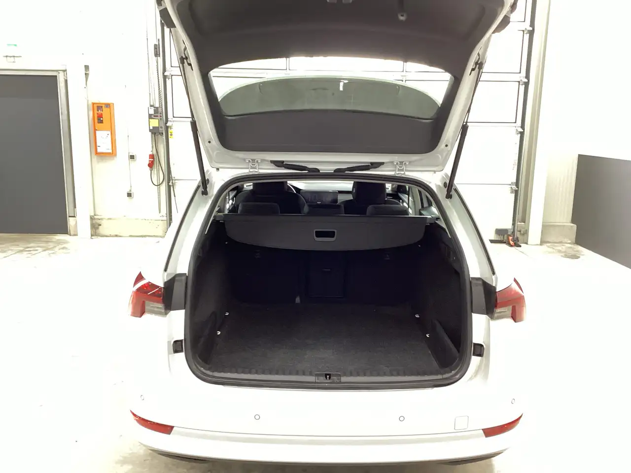 Skoda Octavia Selection 1,5l TSI M-HEV *RFK SHZ NAVI LED* — Galerie du véhicule 13