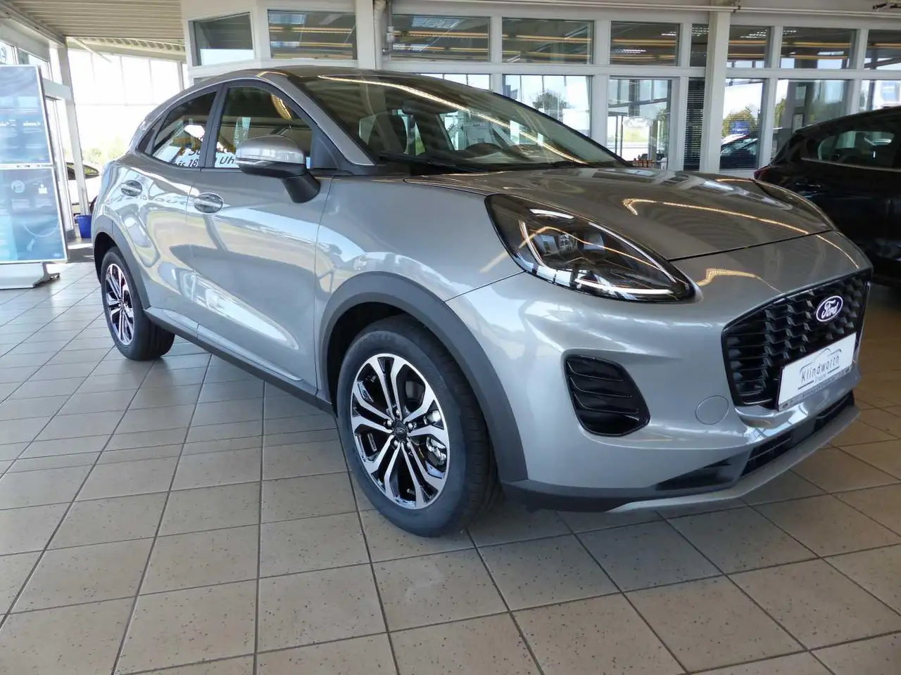 Ford Puma 1.0 EcoBoost mHEV Titanium Navi,LED — Galerie du véhicule 3