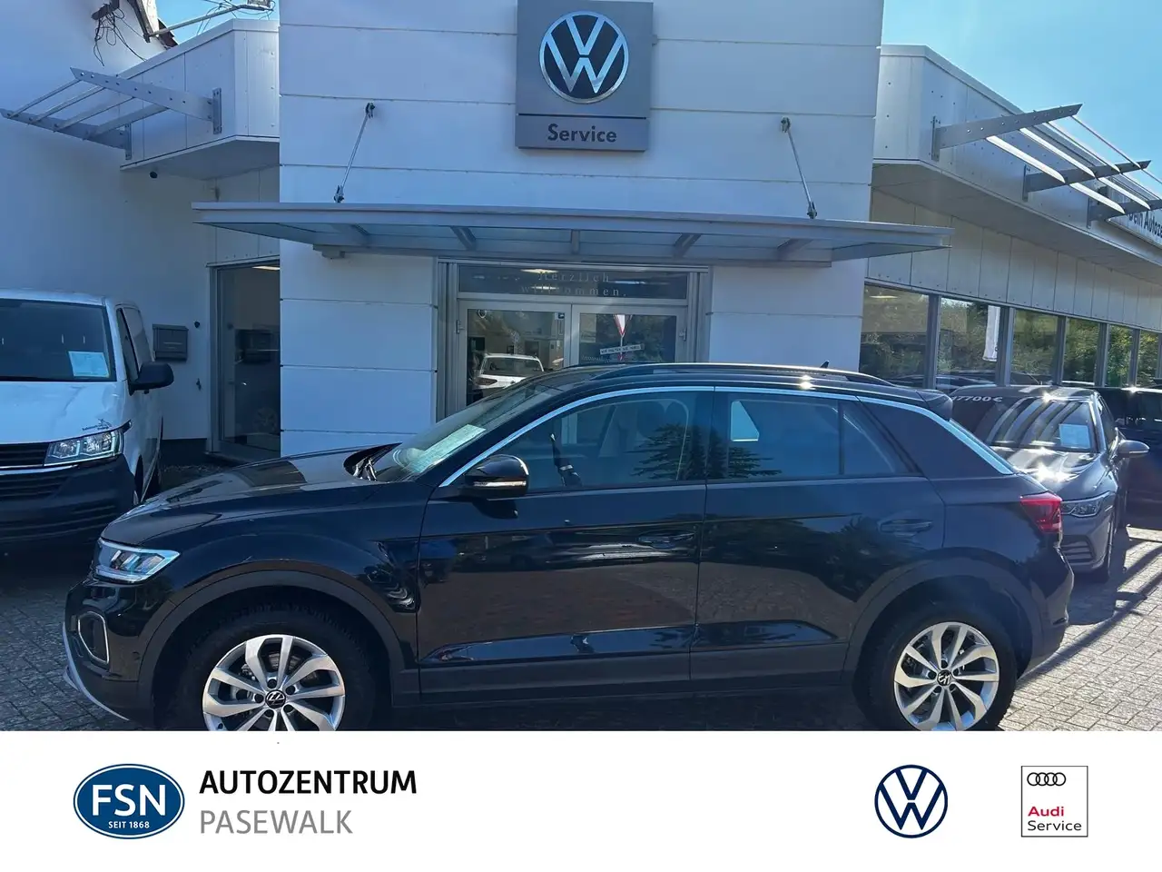 Volkswagen T-Roc D11 1.0 TSI Life — Pasewalk