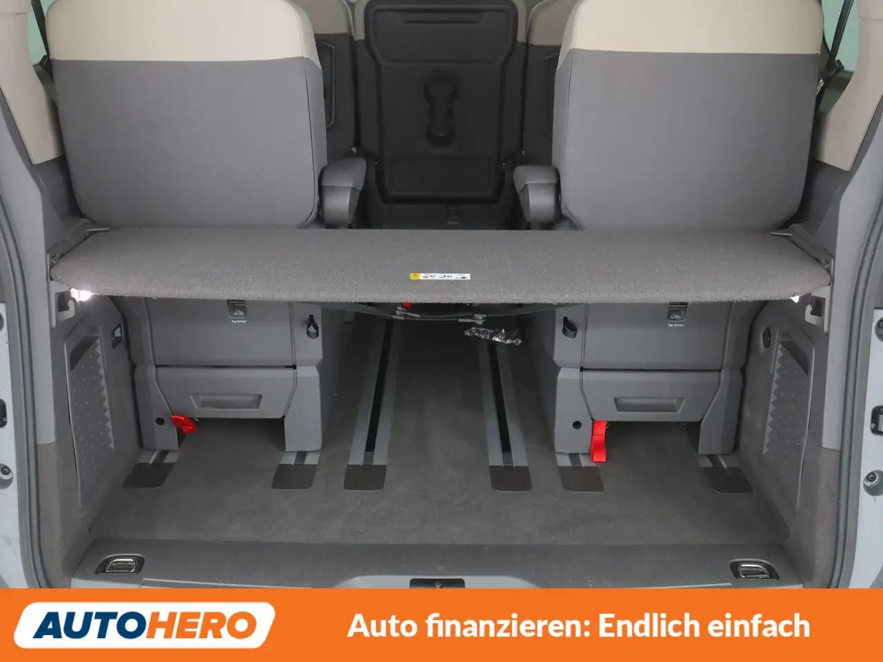 Volkswagen T7 Multivan 2.0 TSI Life Aut.*LED*TEMPO*PDC*AHK* — Vehicle gallery 18