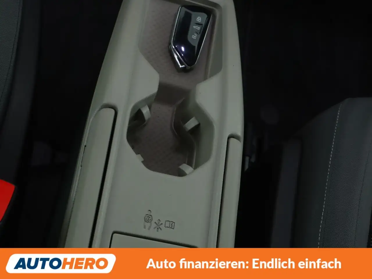 Volkswagen T7 Multivan 2.0 TSI Life Aut.*LED*TEMPO*PDC*AHK* — Vehicle gallery 23