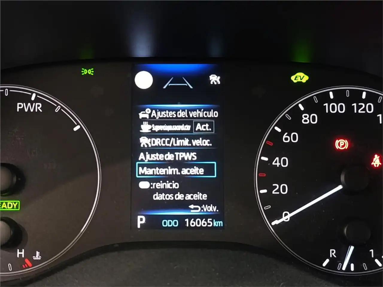 Toyota Yaris 120H 1.5 Active Plus — معرض صور السيارة 14