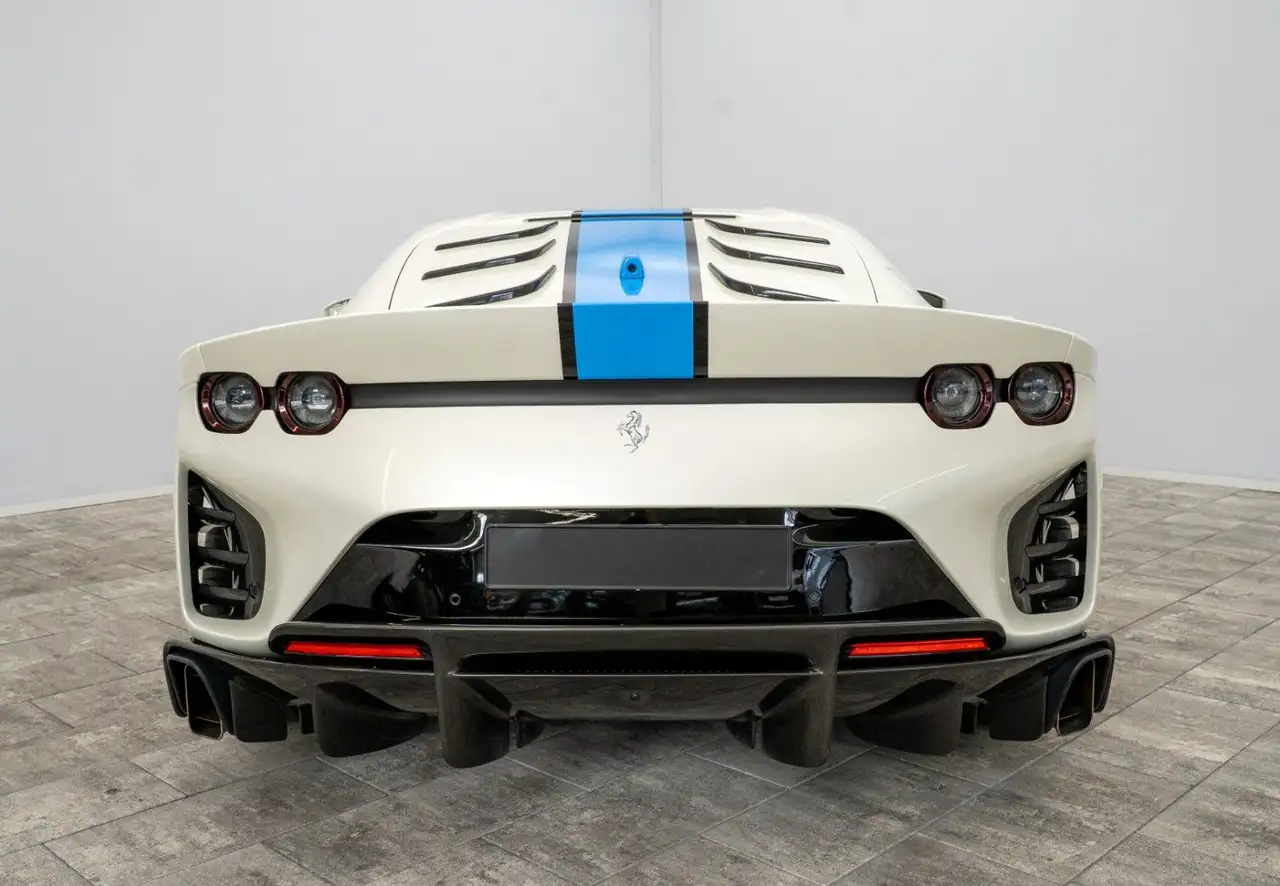 Ferrari 812 Competizione — معرض صور السيارة 35
