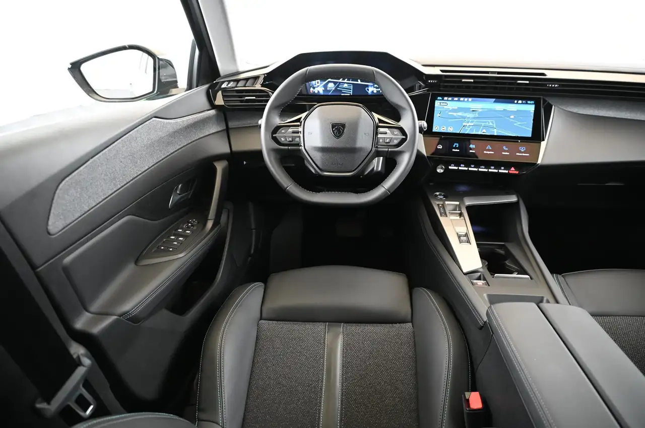 Peugeot 308 SW 1.2 130 EAT8 Allure LED/NAVI/WINTER-PAKET/16 — معرض صور السيارة 36