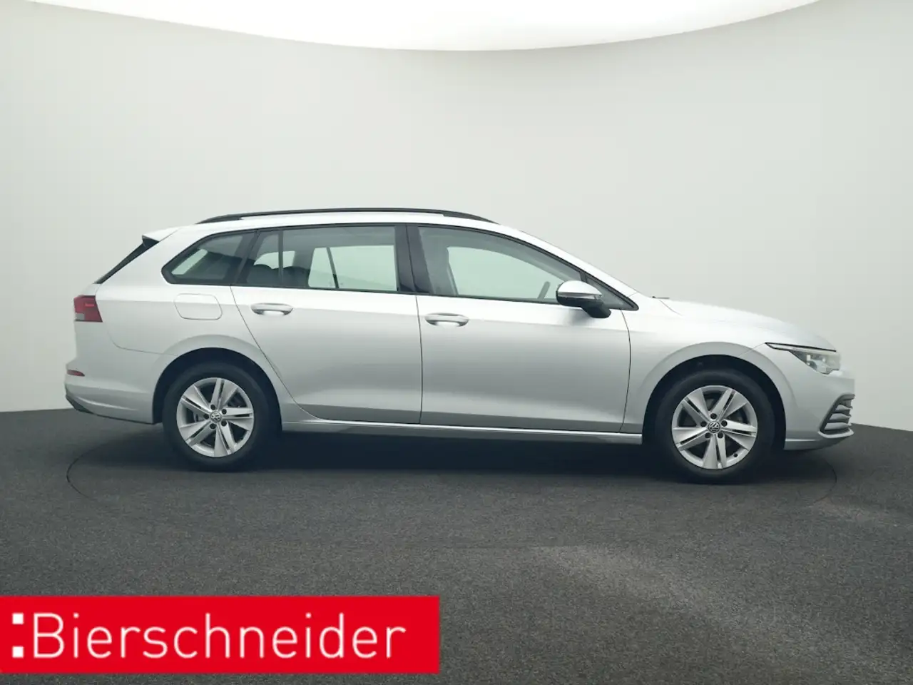Volkswagen Golf Variant 8 1.5 eTSI DSG NAVI AHK LED — Galería del vehículo 7