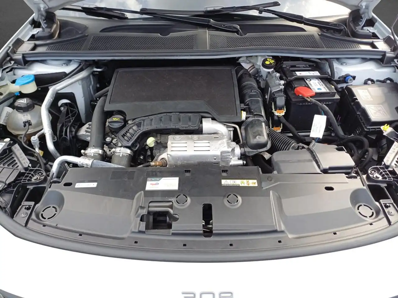 Peugeot 308 SW Allure PureTe — Galerie du véhicule 5