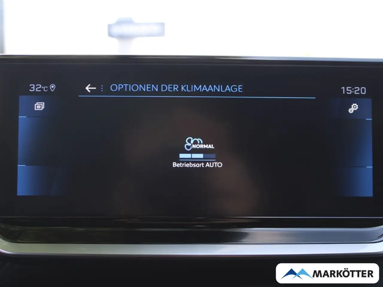Peugeot 208 GT NAVI/PDC/TEMPO/SHZ/KAMERA/ALCANTARA/ — Galería del vehículo 19