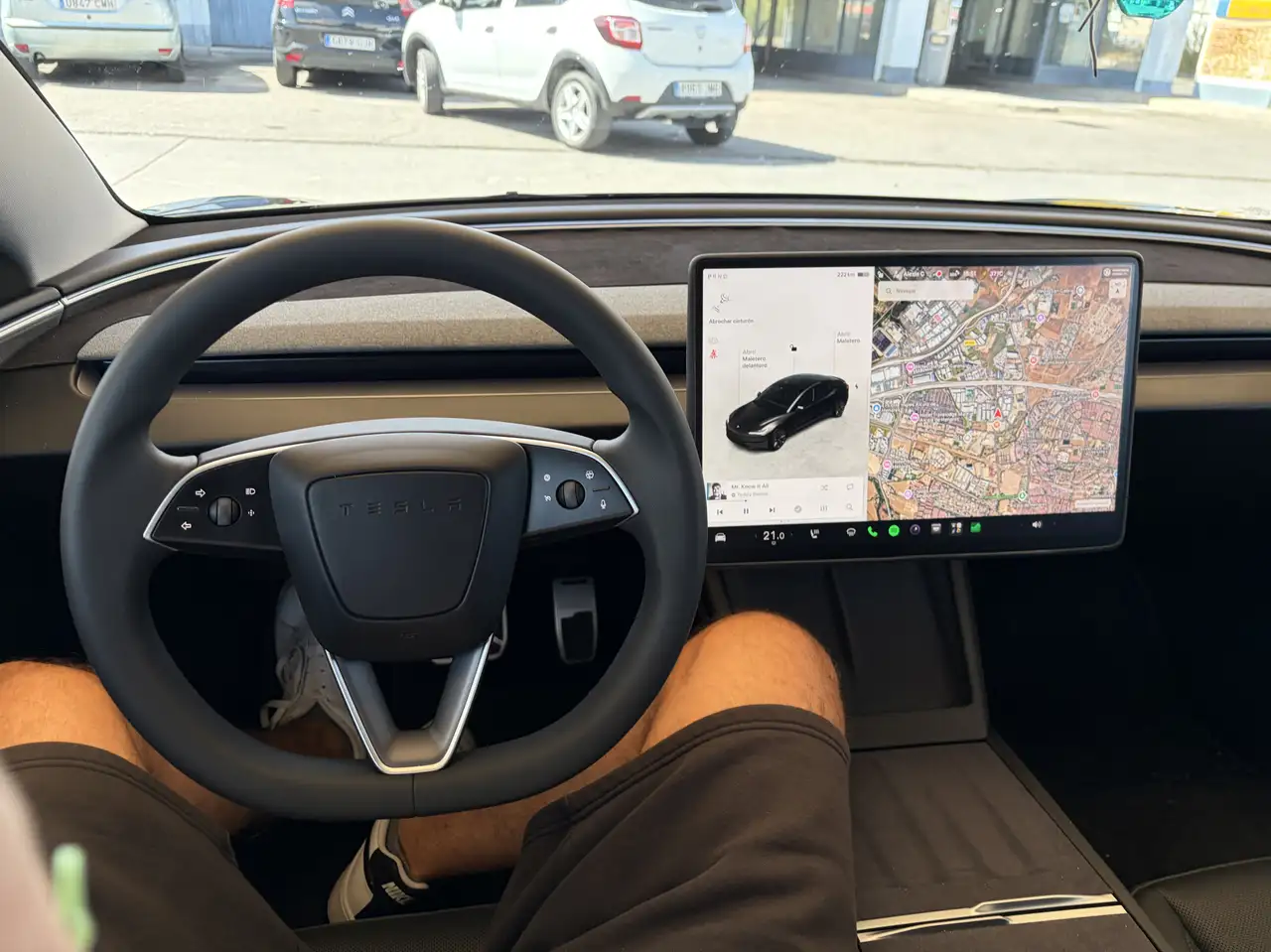 Tesla Model 3 Standard Range Premium RWD — Galerie du véhicule 10