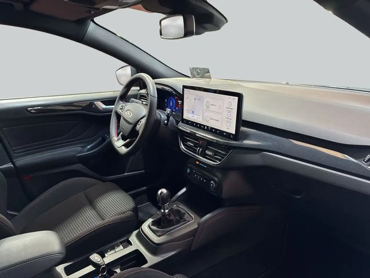 Ford Focus Turnier 1.0 EcoBoost Hybrid ST-LINE X — Vehicle gallery 15