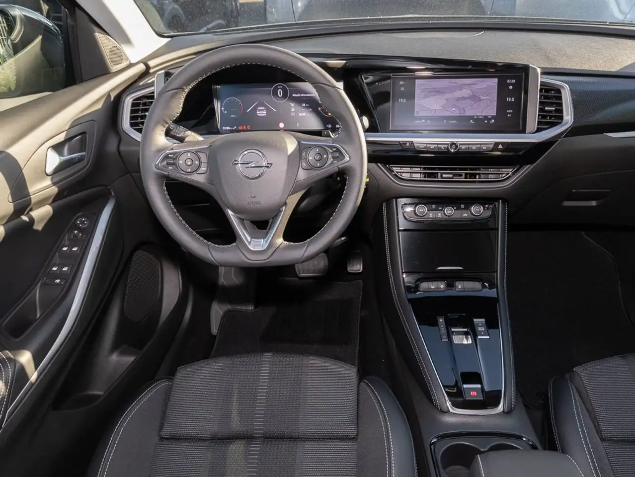 Opel Grandland 1.2 Turbo GS Line +RFK360+L/SHZ+ — Galería del vehículo 6