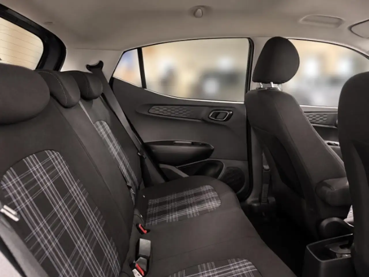Hyundai i10 1.2 Prime NAvi+Sitzheizung+Rückfahrkamera+DAB — معرض صور السيارة 14
