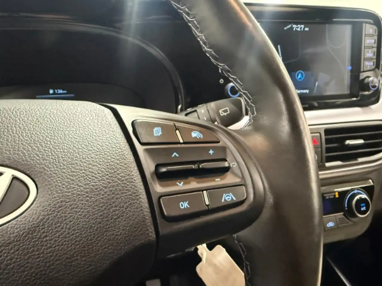 Hyundai i10 1.2 Prime NAvi+Sitzheizung+Rückfahrkamera+DAB — معرض صور السيارة 20