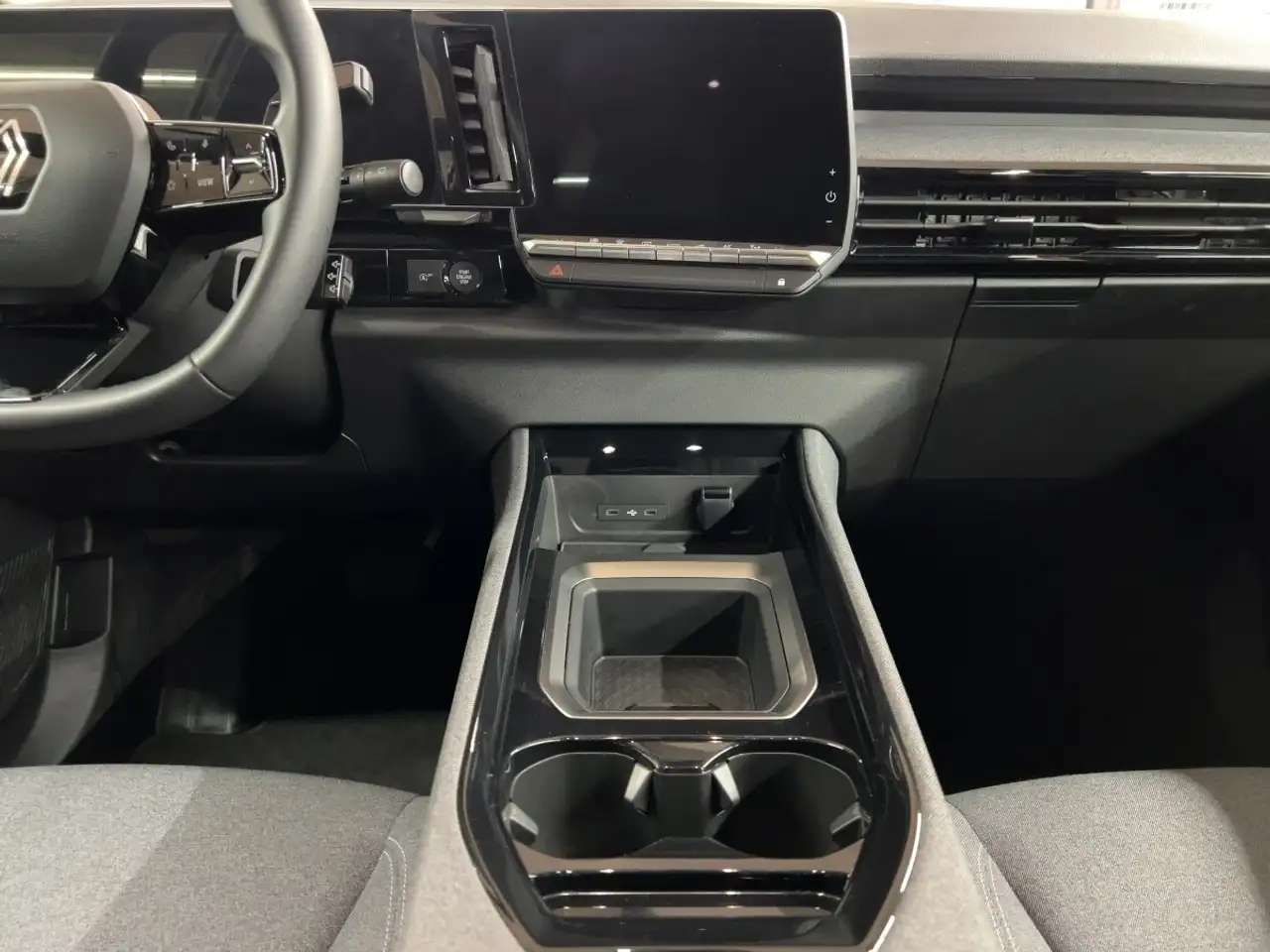 Renault Austral EVOLUTION TCe 160 AUTOMATIK SITZHEIZUNG — Galería del vehículo 12