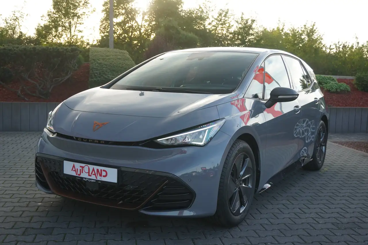 CUPRA Born 150 kW LED Navi Android Apple PDC — Vehicle gallery 2