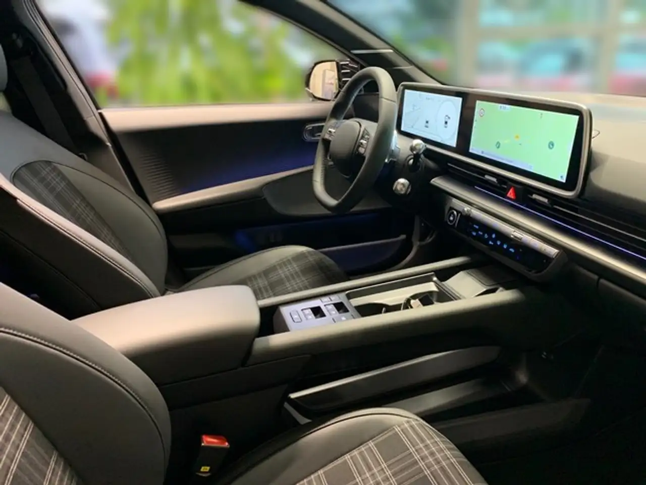 Hyundai IONIQ 6 77,4 kWh 4WD First Edition Paket 3,24% — Galería del vehículo 20