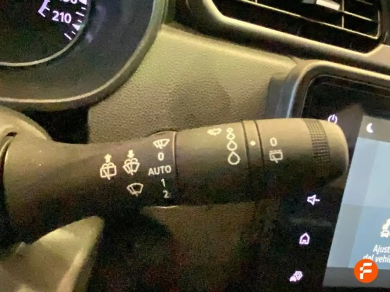 Dacia Duster 1.0 TCe ECO-G Extreme 4x2 74kW — معرض صور السيارة 23