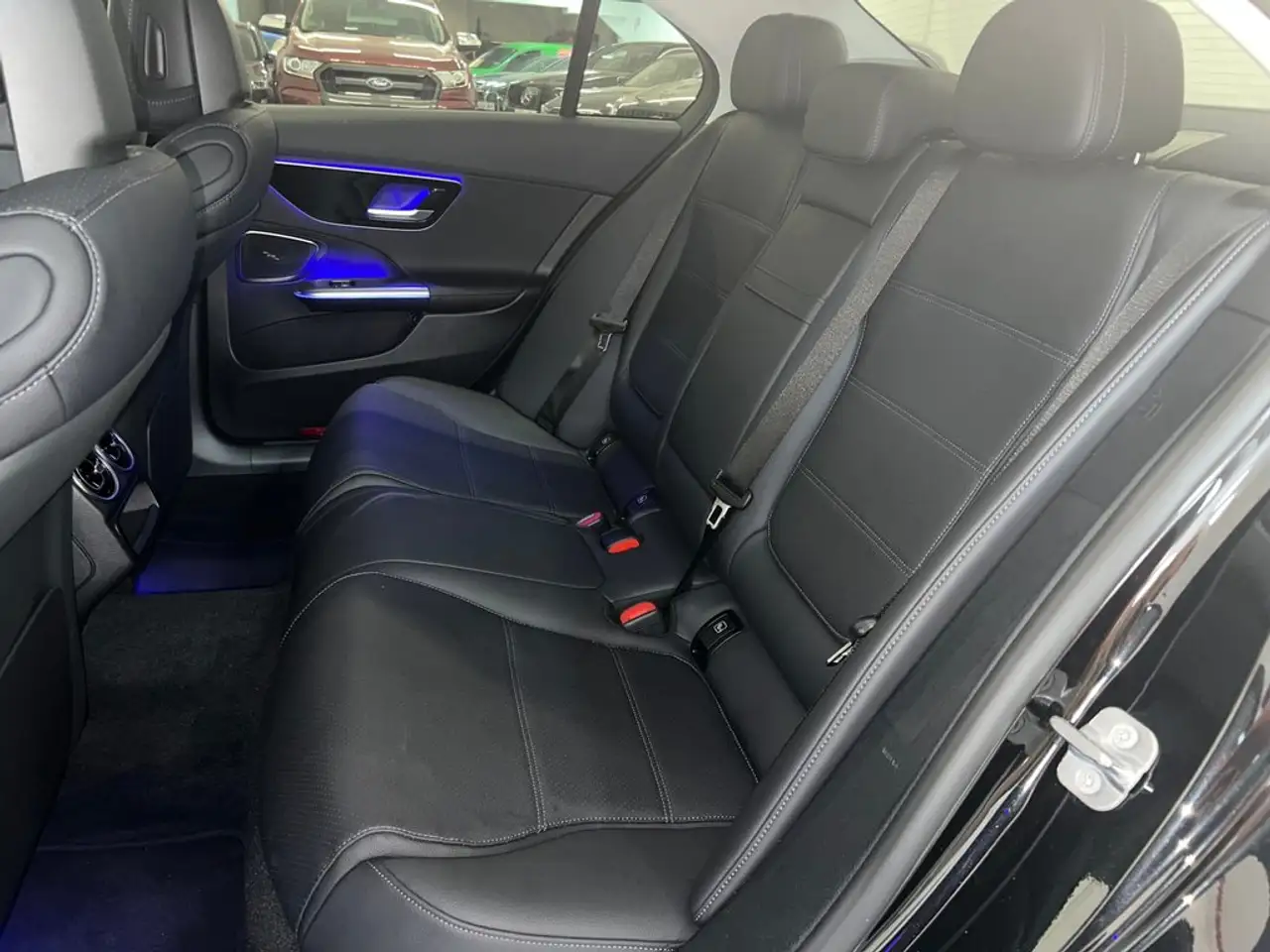 Mercedes-Benz C 300 d e Berlina — Galería del vehículo 12