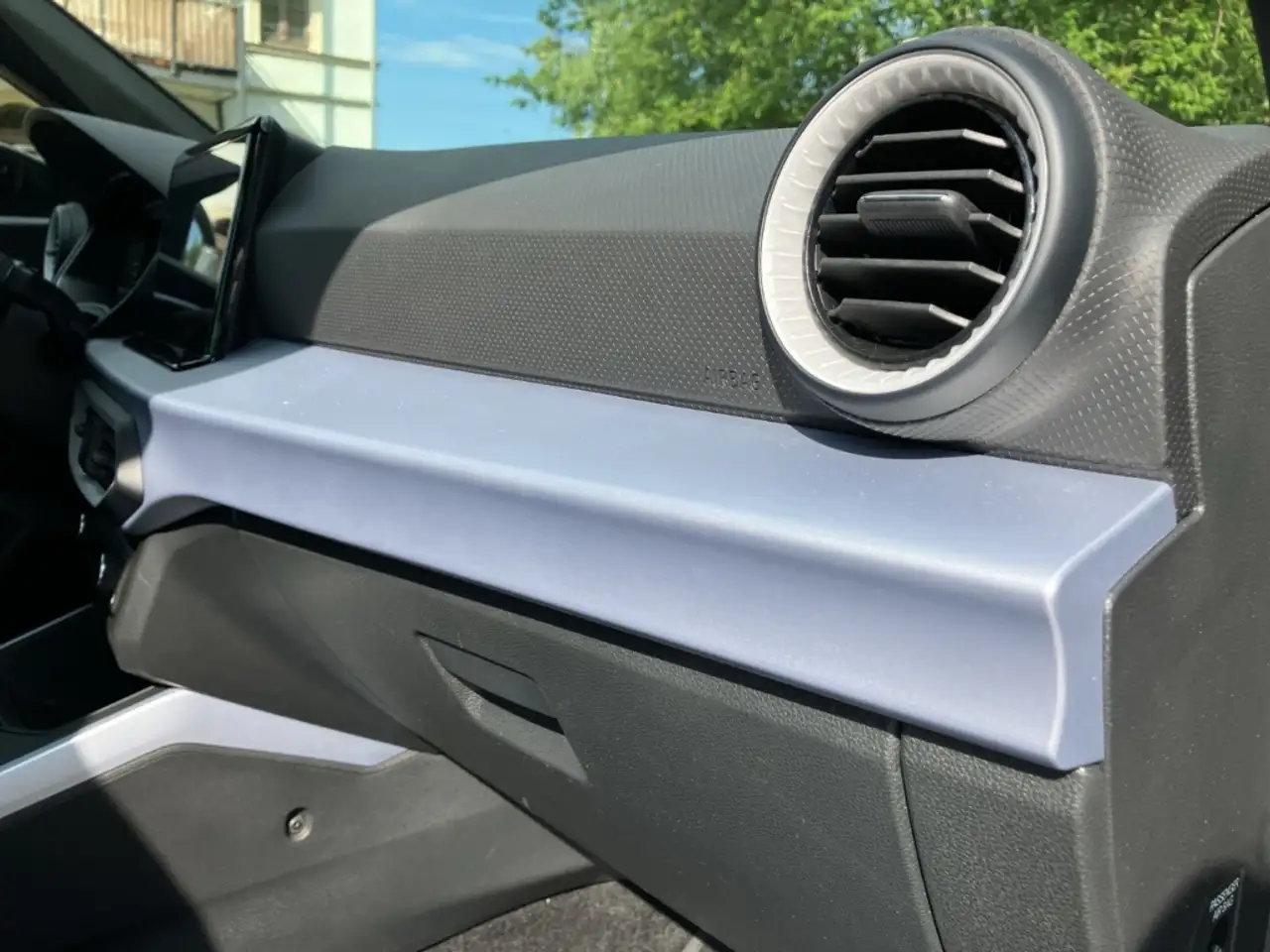 SEAT Arona 1.0 TSI FR KAMERA+ACC+NAVI+SHZ+LED+DAB+PDC — معرض صور السيارة 35