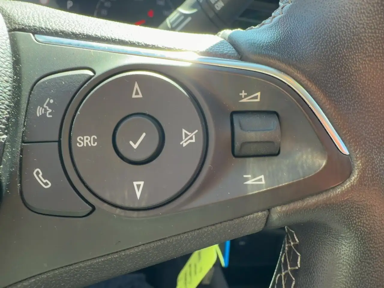 Opel Crossland AT6 Enjoy LED/Navi/KlimaA/PDC/Kamera — Vehicle gallery 17