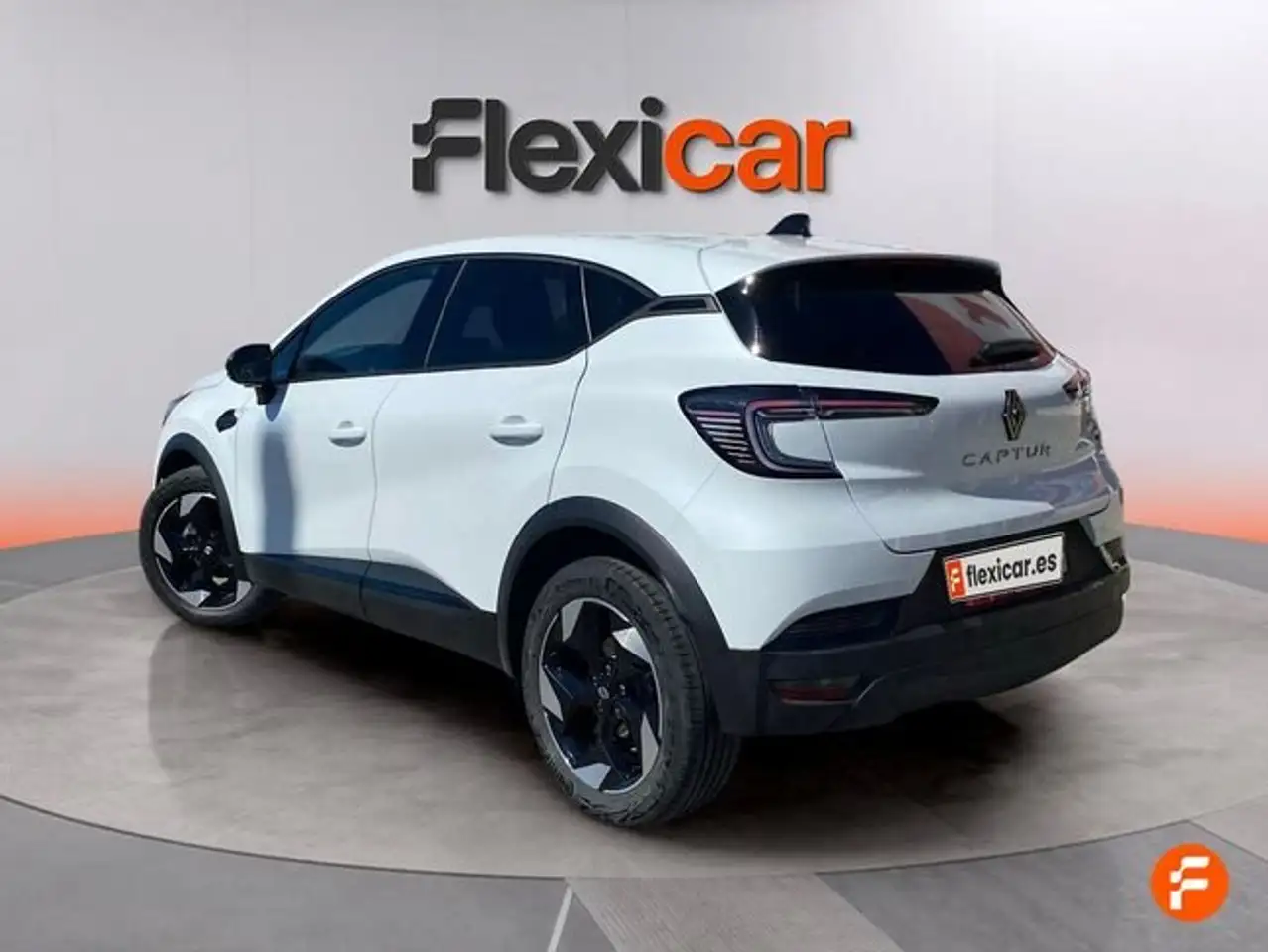 Renault Captur techno E-Tech full hybr.105 kW(145CV) — معرض صور السيارة 5