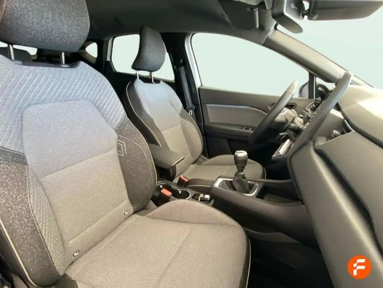 Renault Captur techno E-Tech full hybr.105 kW(145CV) — معرض صور السيارة 18