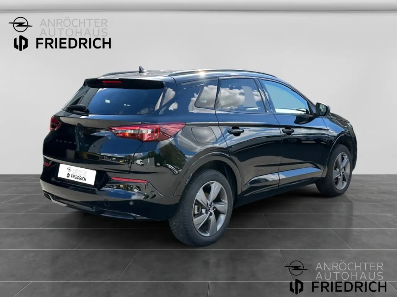 Opel Grandland GS Line Kamera AGR-Sitze Allwetterreifen — Vehicle gallery 5