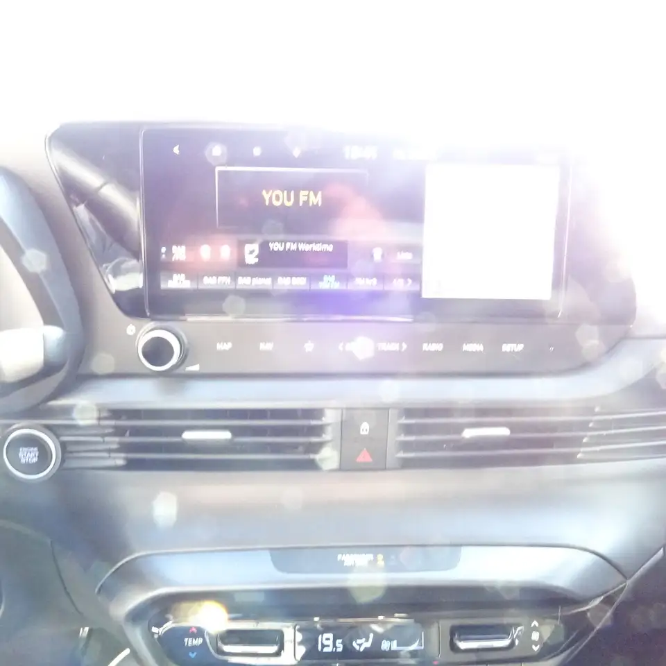Hyundai i20 1.0 T-GDI 48V-Hybrid Prime Navi SHZ LKHZ WKR ALU — Vehicle gallery 16