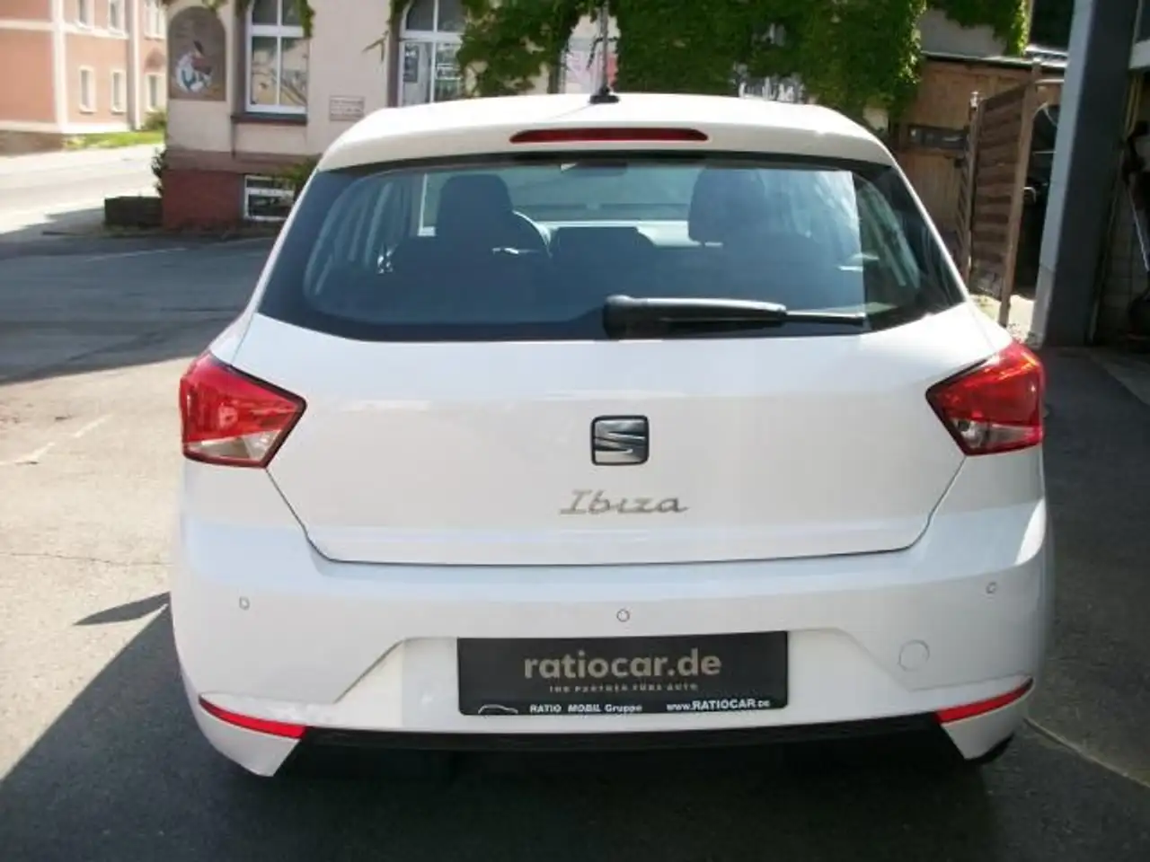 SEAT Ibiza IBIZA STYLE EDITION 1.0 TSI DSG GANZJAHRESREIFEN — Vehicle gallery 4