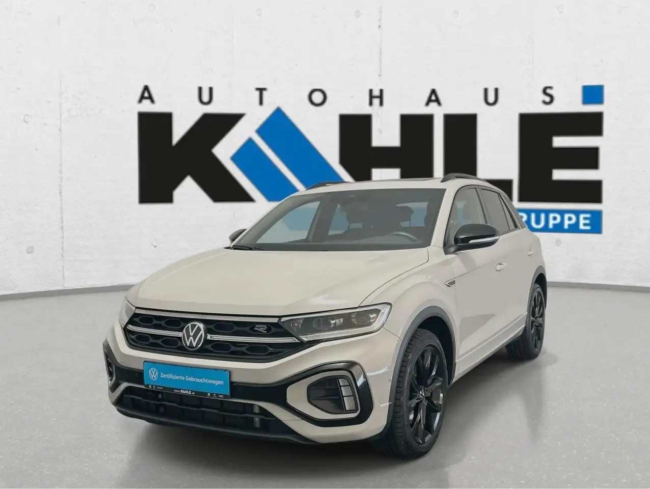 Volkswagen T-Roc 2.0 TSI DSG 4Motion R-Line CarPlay Pano — معرض صور السيارة 2