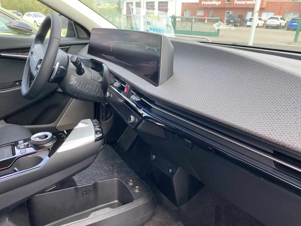 Kia EV6 58.3 RWD WP AIR COM ASS SND — Galerie du véhicule 18