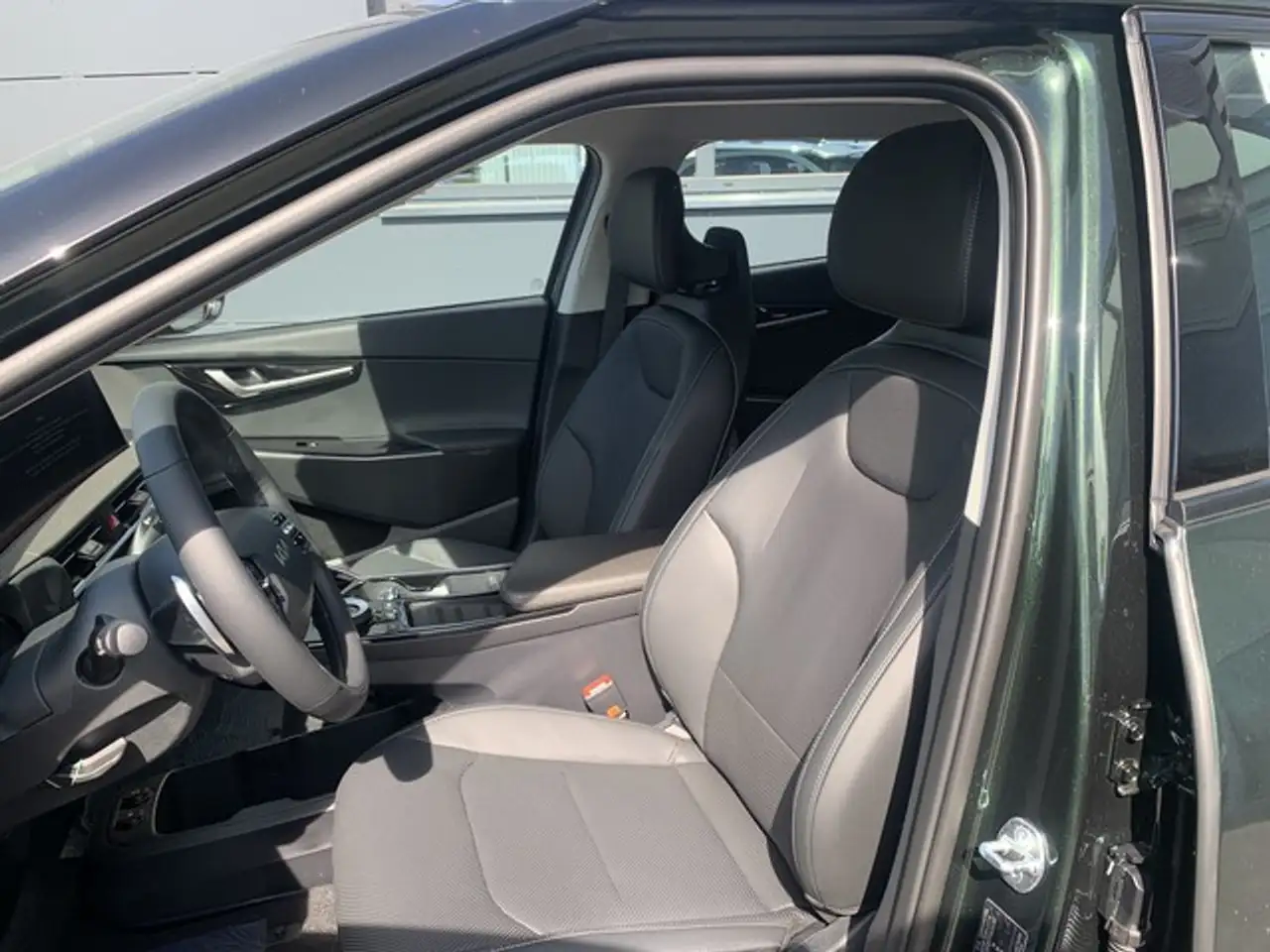 Kia EV6 58.3 RWD WP AIR COM ASS SND — Galerie du véhicule 12