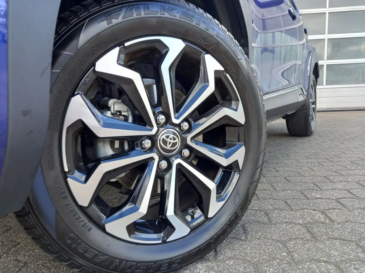 Toyota Yaris Cross Hybrid 130 1.5 VVT-i Team Deutschland — Vehicle gallery 7