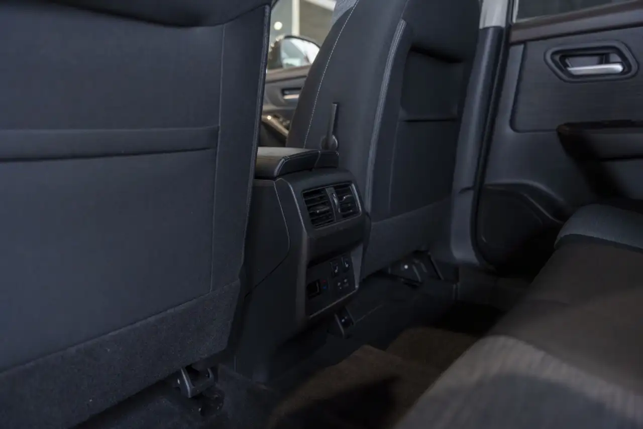 Nissan X-Trail 1.5 e-Power N-Connecta 4x2 5pl. 152kW — Galería del vehículo 7
