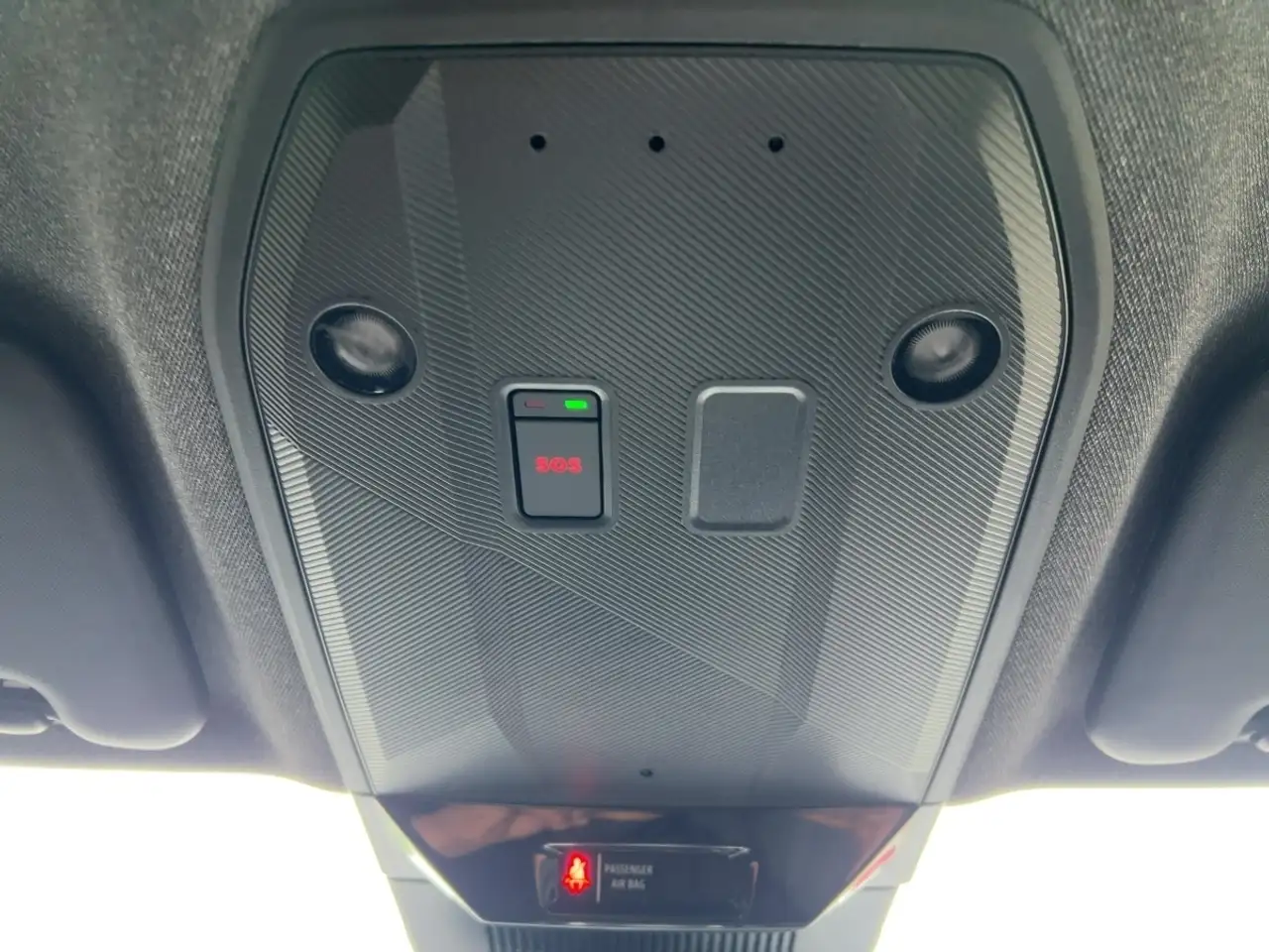 Renault Austral EVOLUTION TCe 160 AUTOMATIK SITZHEIZUNG — Galería del vehículo 17