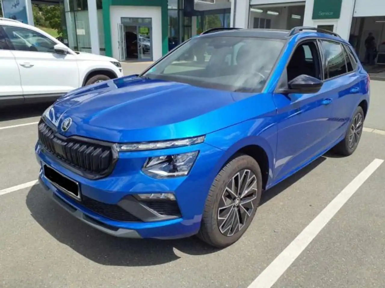 Skoda Kamiq 1.5 TSI SELECTION MATRIX+NAVI+RFK+ACC+PANO — Vehicle gallery 2