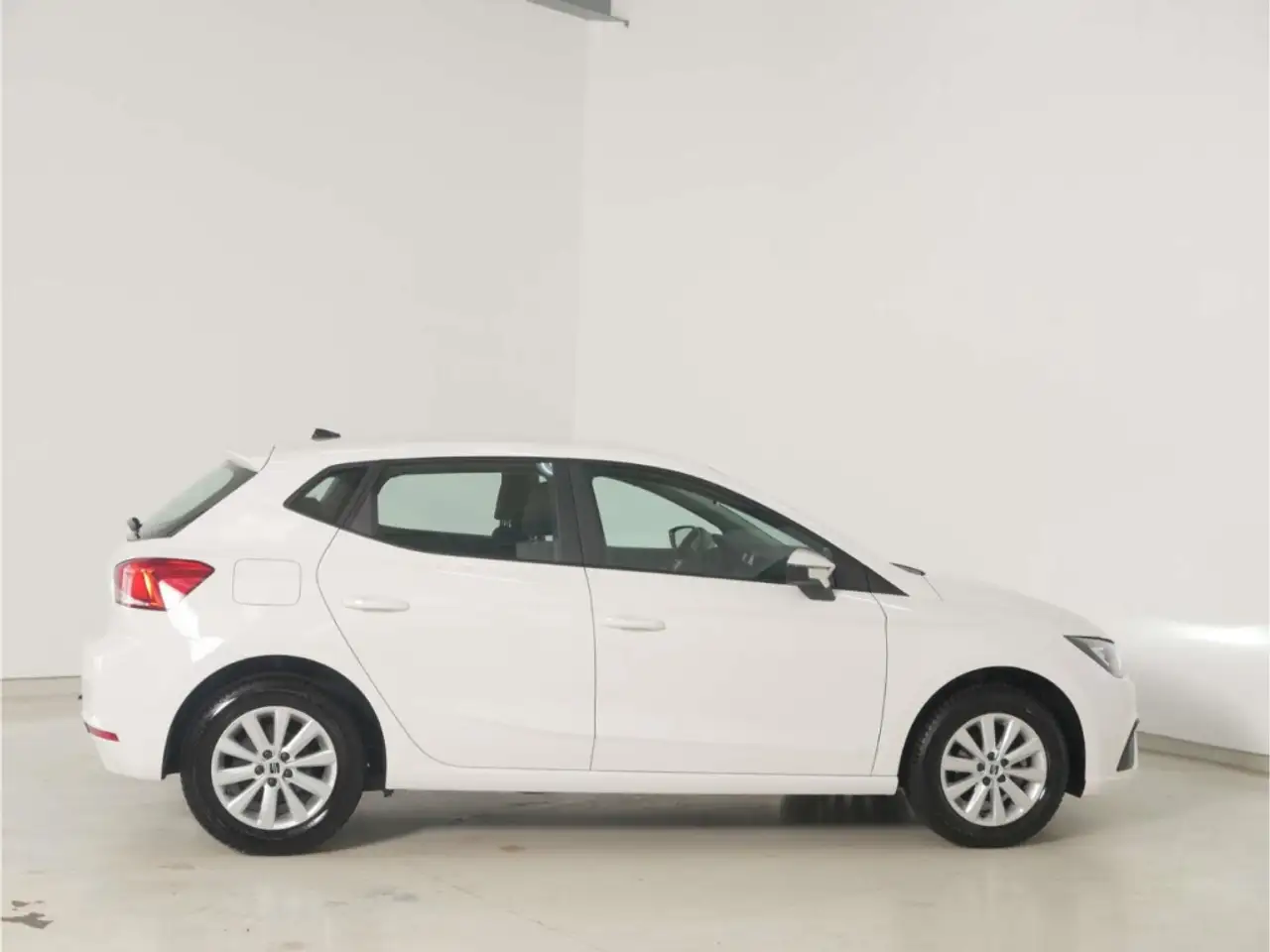 SEAT Ibiza 1.0 TSI Style Edition NAV/LED/Climatronic — Vehicle gallery 9