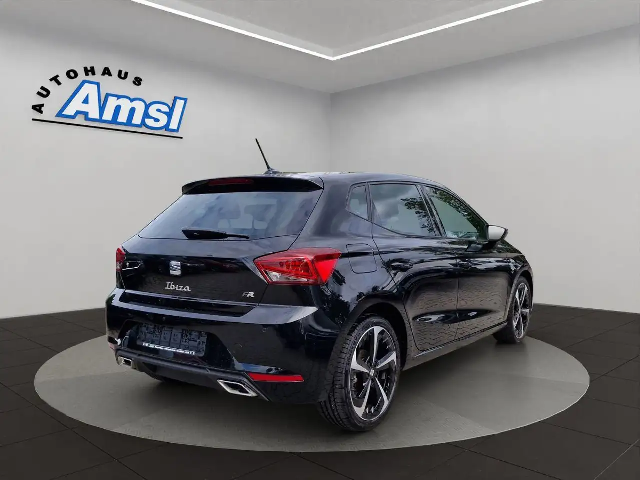 SEAT Ibiza 1.0 TSI FR DSG *ACC *RFK *BT *SH *18"ALU — Galería del vehículo 6