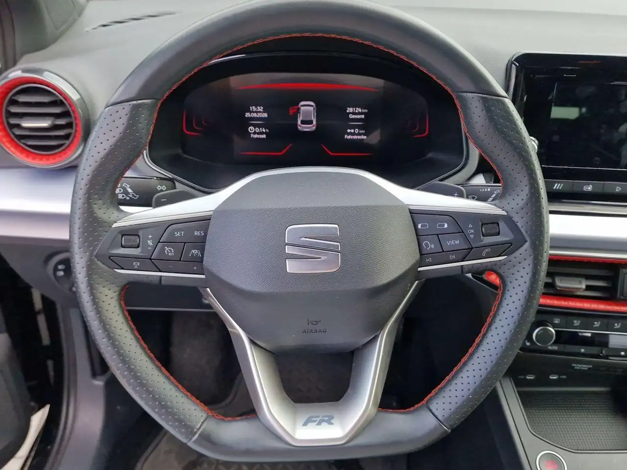SEAT Ibiza 1.0 TSI FR DSG *ACC *RFK *BT *SH *18"ALU — Galería del vehículo 18