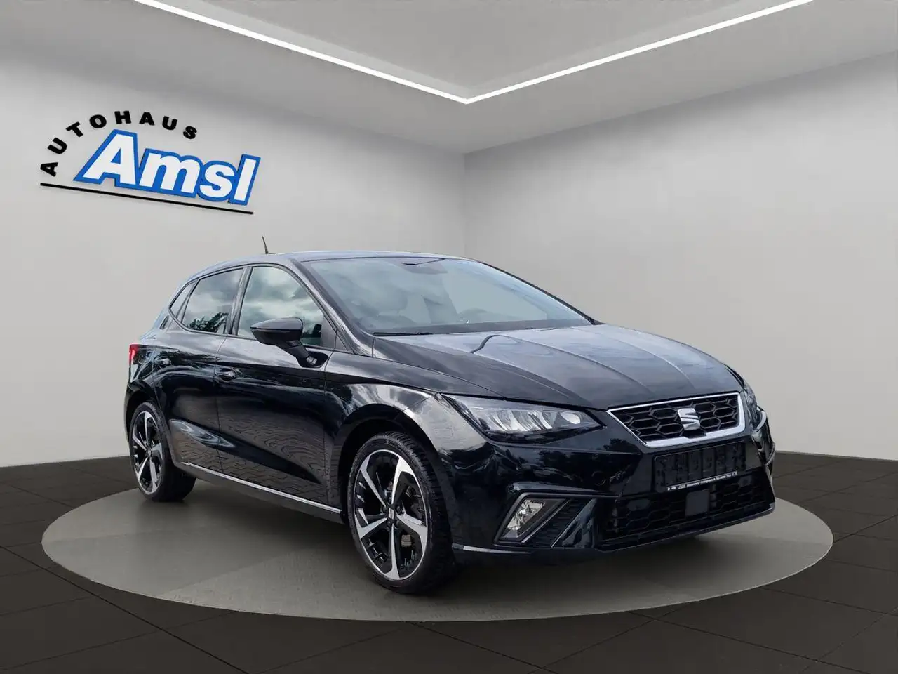 SEAT Ibiza 1.0 TSI FR DSG *ACC *RFK *BT *SH *18"ALU — Galería del vehículo 8