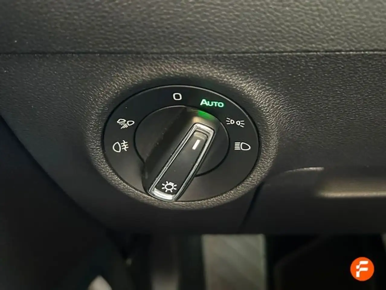 Skoda Karoq 1.5 TSI Selection ACT DSG 110KW — Vehicle gallery 21